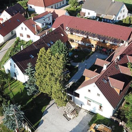 Hotel Soukromá rezidence Pohádková usedlost Lovětín Exteriér fotografie